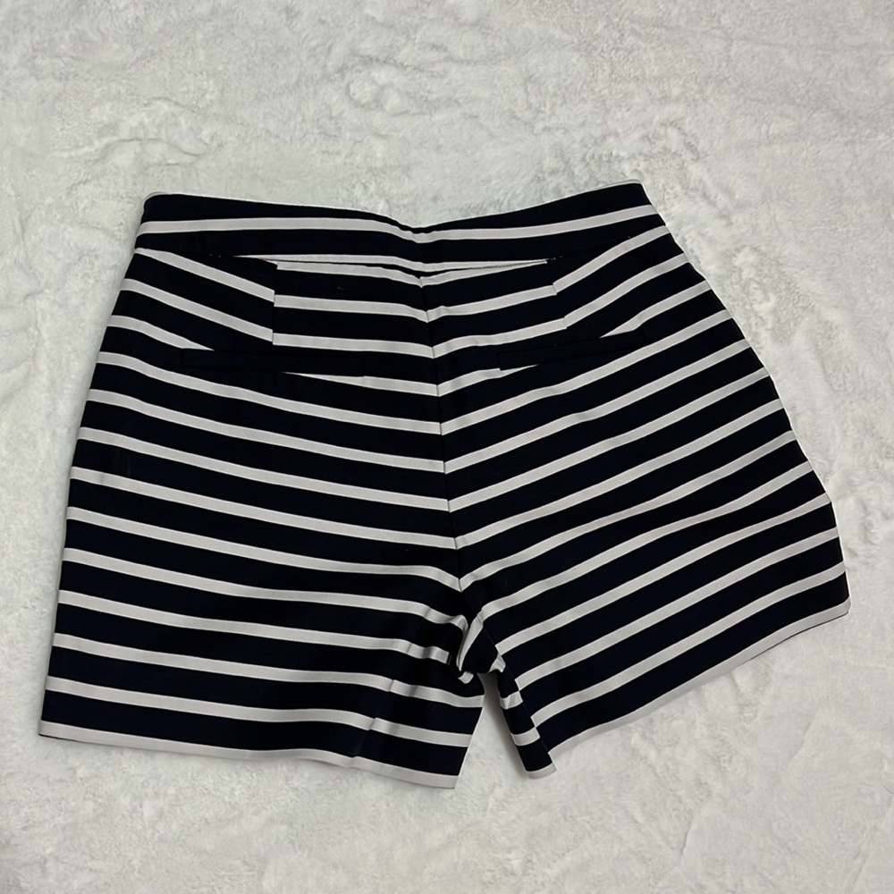 THE LIMITED Shorts Bundle Size 4 - Picture 9 of 11